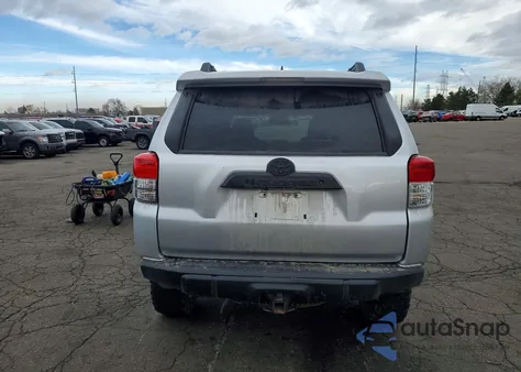 2010 Toyota 4Runner Sr5 z USA, uszkodzony, nr VIN JTEBU5JR2A5032455